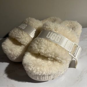 Ugg sandal